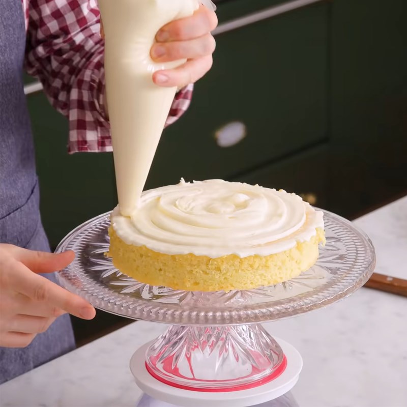 Cách làm bánh kem sinh nhật đơn giản, thơm ngon tại nhà