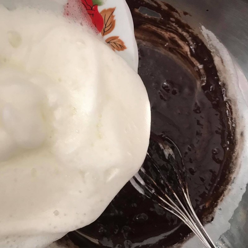 Bước 3 Làm bánh gato Bánh flan bông lan chocolate (công thức được chia sẻ từ người dùng)