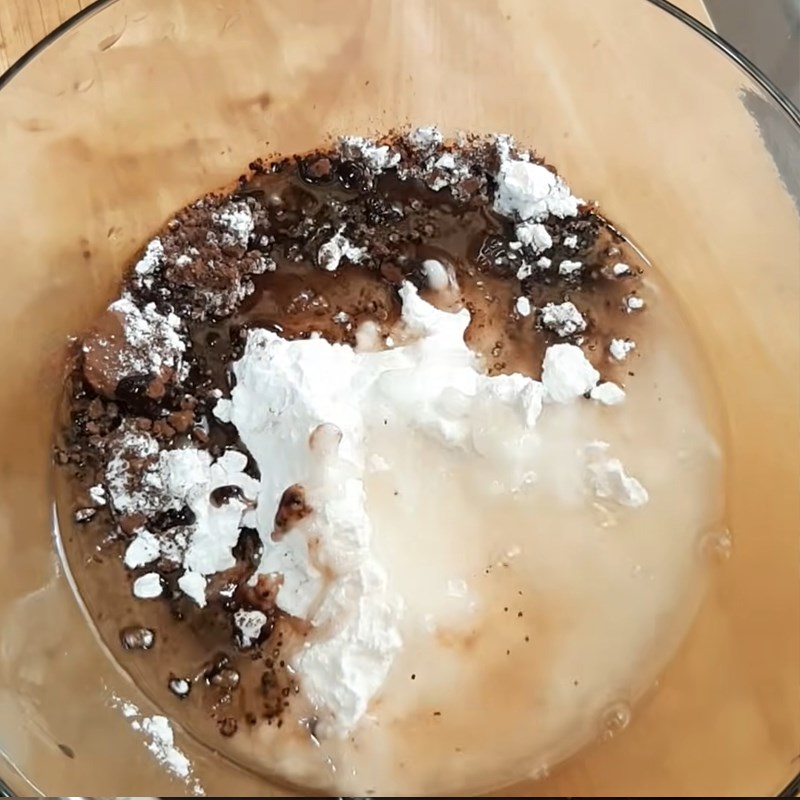 Bước 5 Làm lớp socola phủ ngoài Bánh donut socola chiên