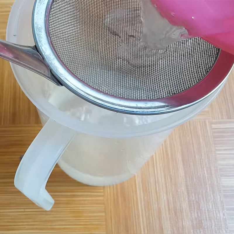Bước 1 Làm nước vôi trong Thạch găng bằng bột lá găng