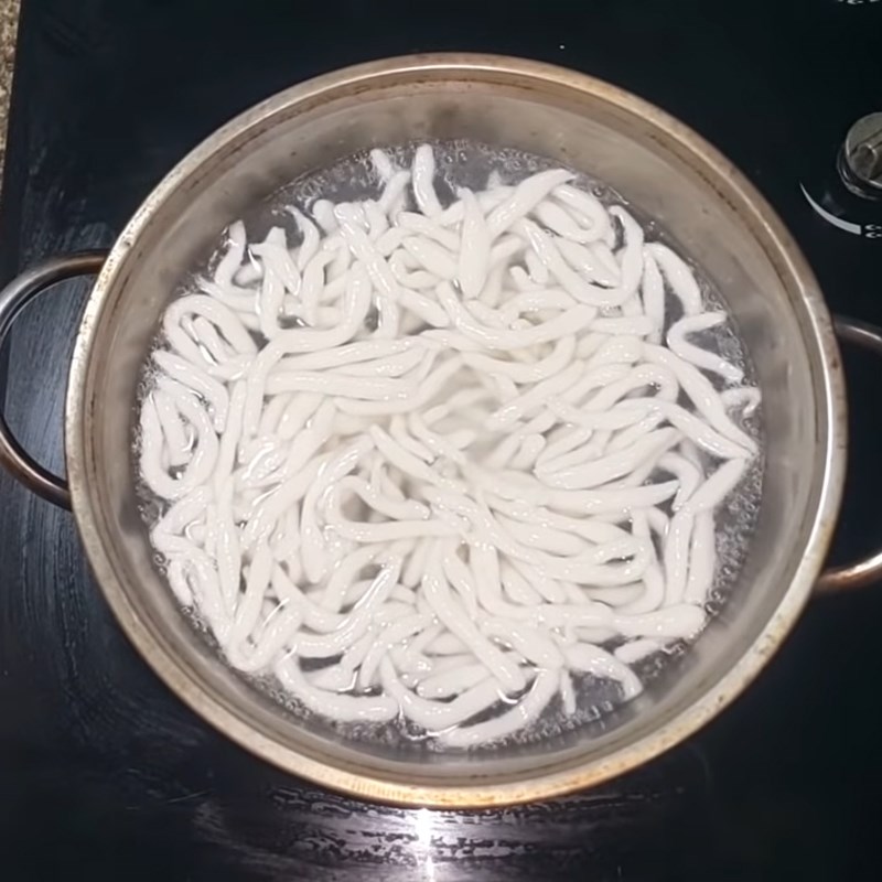 Bước 3 Luộc trân châu Trân châu sợi
