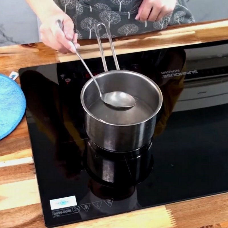 Bước 1 Nấu bột rau câu Trà sữa thạch bạc hà