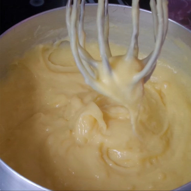 Bước 2 Nấu hỗn hợp sữa bắp Bánh bắp chiên xù