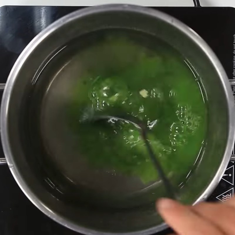 Bước 1 Nấu thạch matcha Trà sữa thái xanh thạch matcha