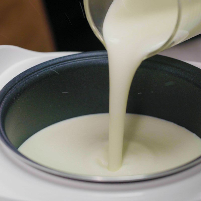 Bước 1 Pha hỗn hợp sữa Sữa chua Hy Lạp