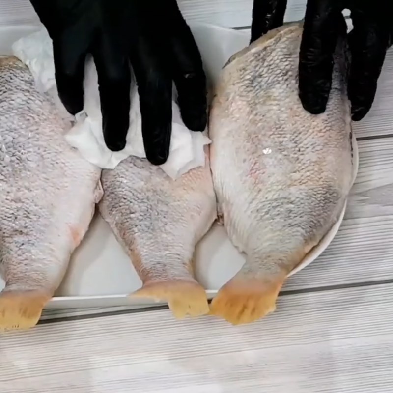 Bước 1 Sơ chế cá bò Cá bò khô một nắng