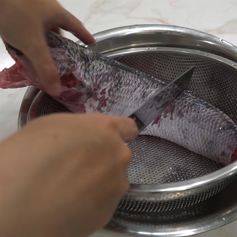 Bước 1 Sơ chế cá lóc Cá lóc hấp nước dừa