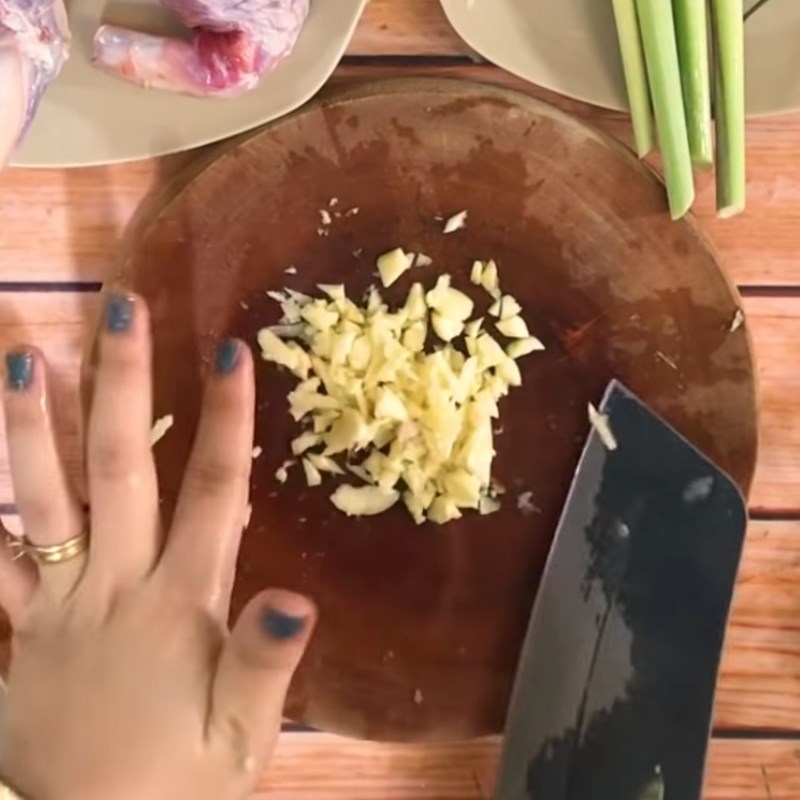 Bước 2 Sơ chế các nguyên liệu khác Lẩu bò nhúng dấm (giấm)