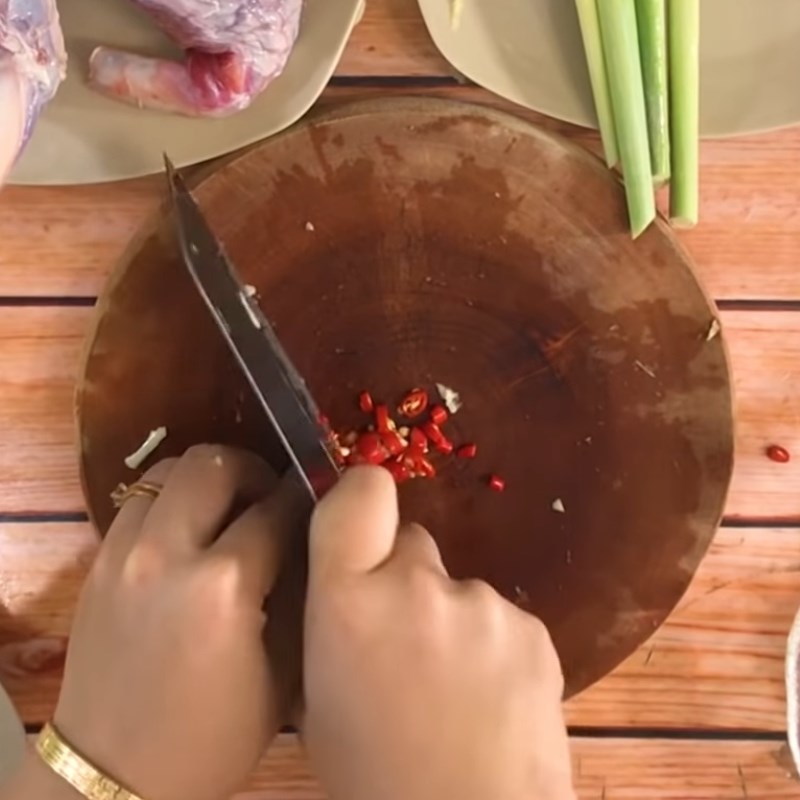 Bước 2 Sơ chế các nguyên liệu khác Lẩu bò nhúng dấm (giấm)
