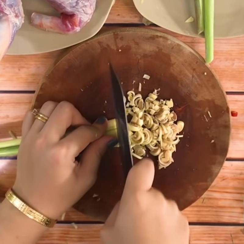 Bước 2 Sơ chế các nguyên liệu khác Lẩu bò nhúng dấm (giấm)