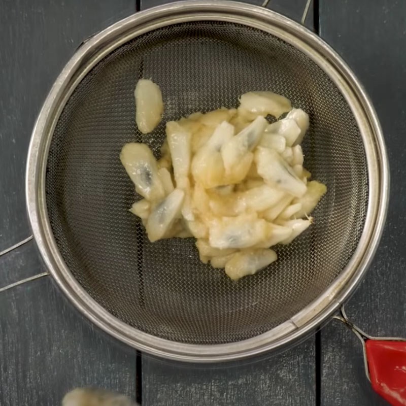 Bước 1 Sơ chế mãng cầu ta Kem mãng cầu ta (quả na)