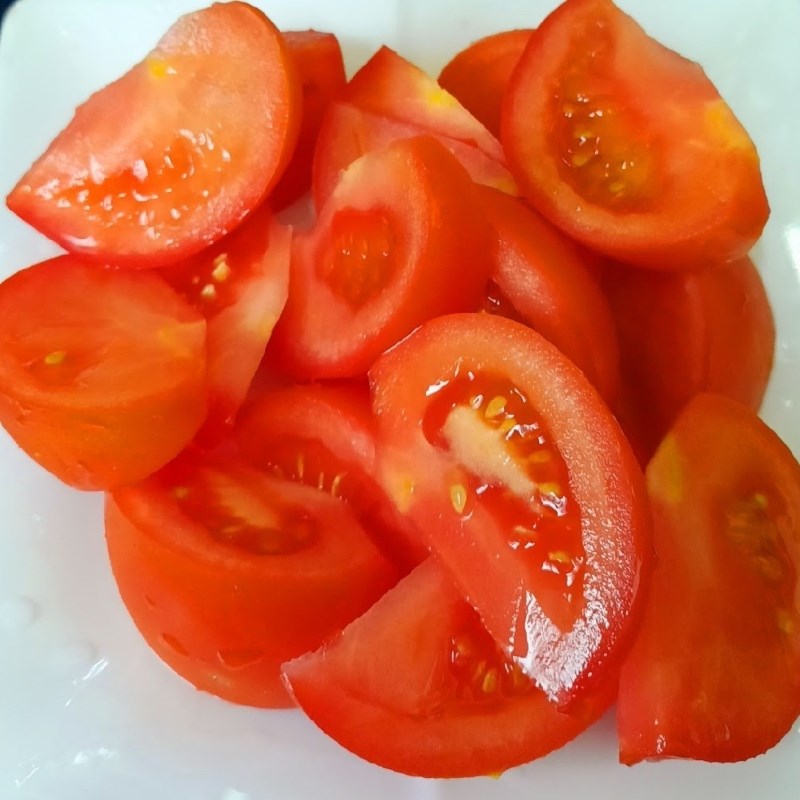 Bước 1 Sơ chế nguyên liệu Canh rau muống cà chua