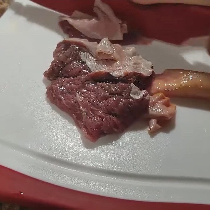 Bước 1 Sơ chế thịt bò Bò sốt vang kiểu Pháp