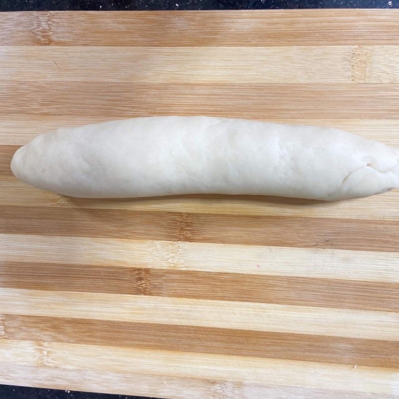 Bước 2 Tạo hình bột Bánh bột mì chiên nhân đường
