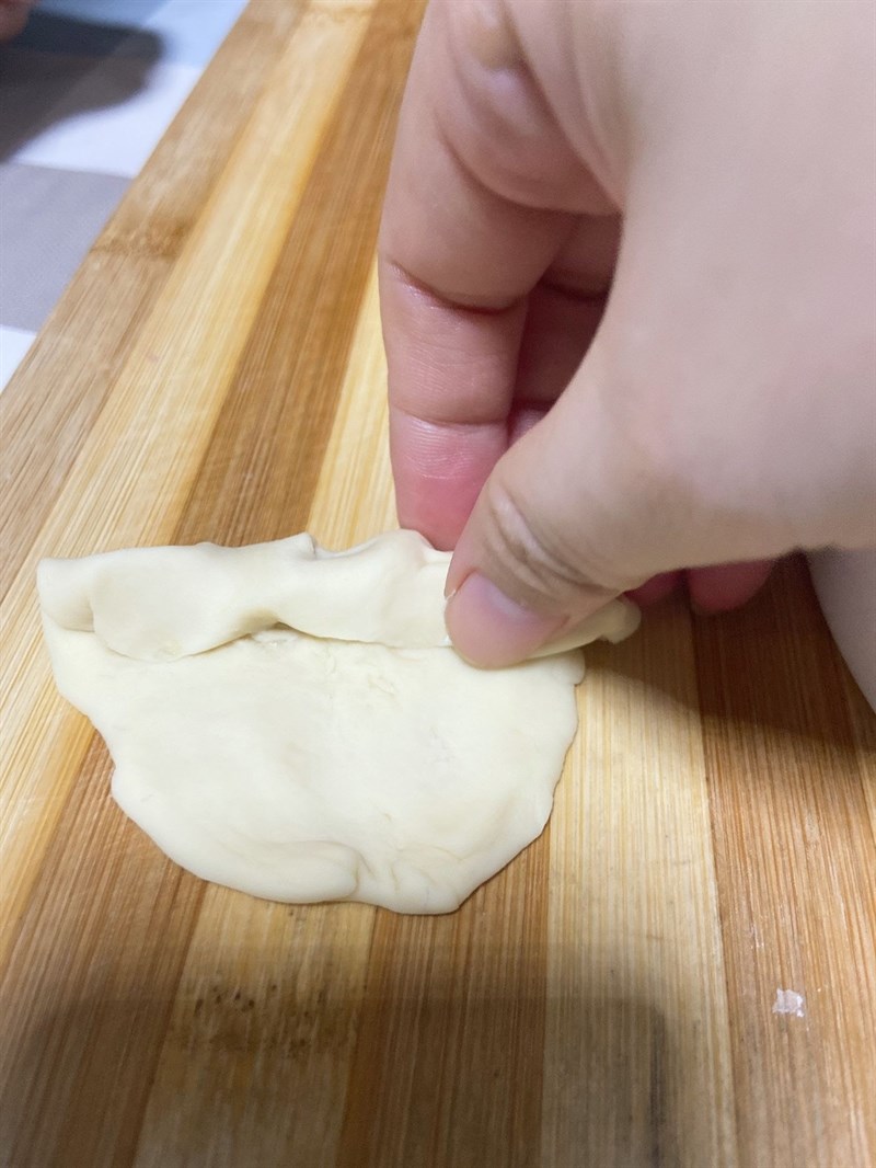 Bước 2 Tạo hình bột Bánh mì mini bằng nồi chiên không dầu (công thức được chia sẻ từ người dùng)