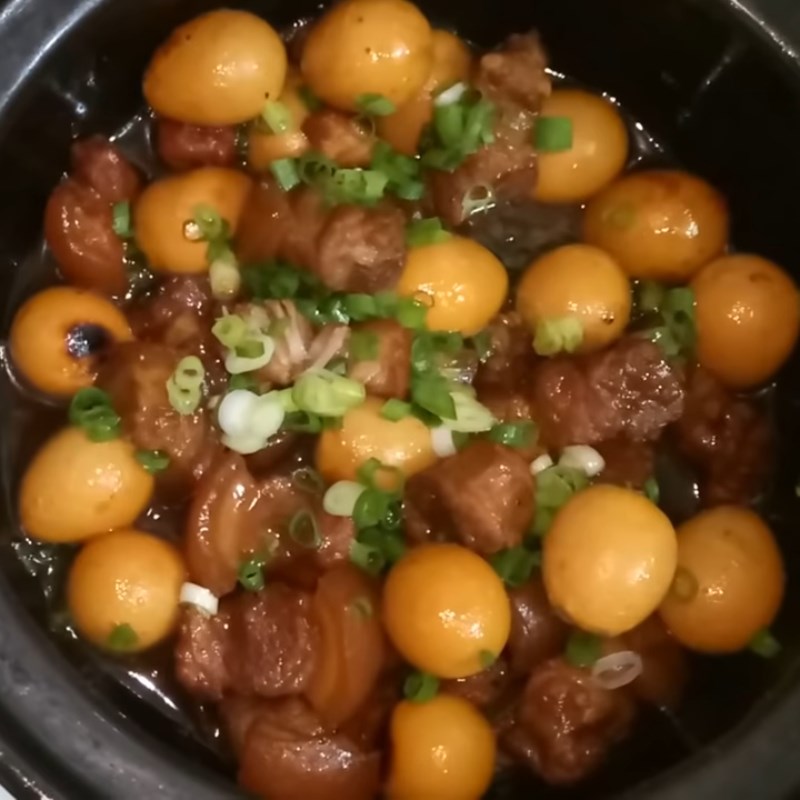 Bước 5 Thành phẩm Thịt kho tàu trứng cút