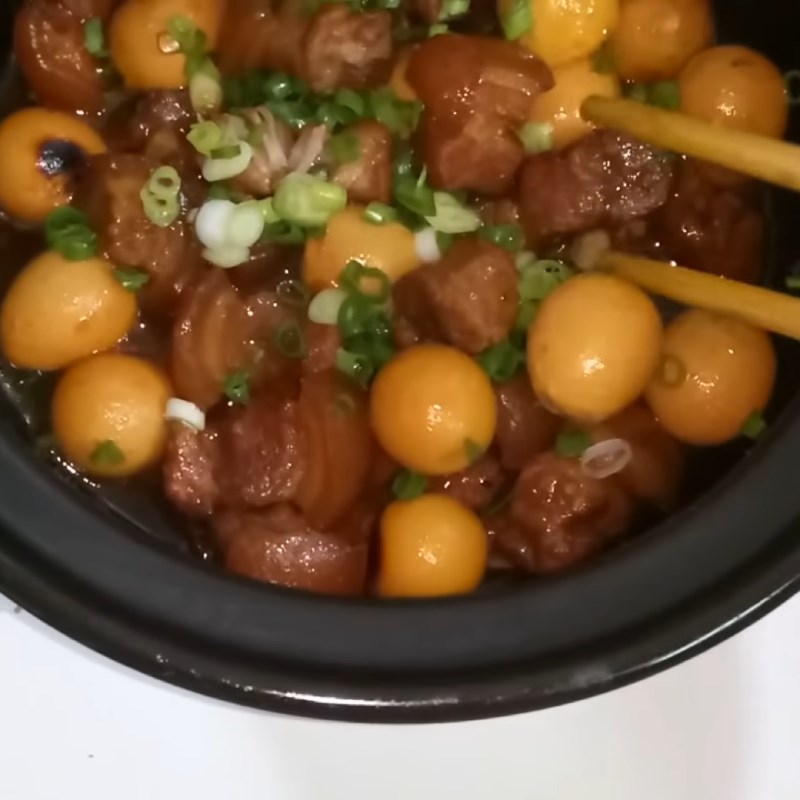 Bước 5 Thành phẩm Thịt kho tàu trứng cút