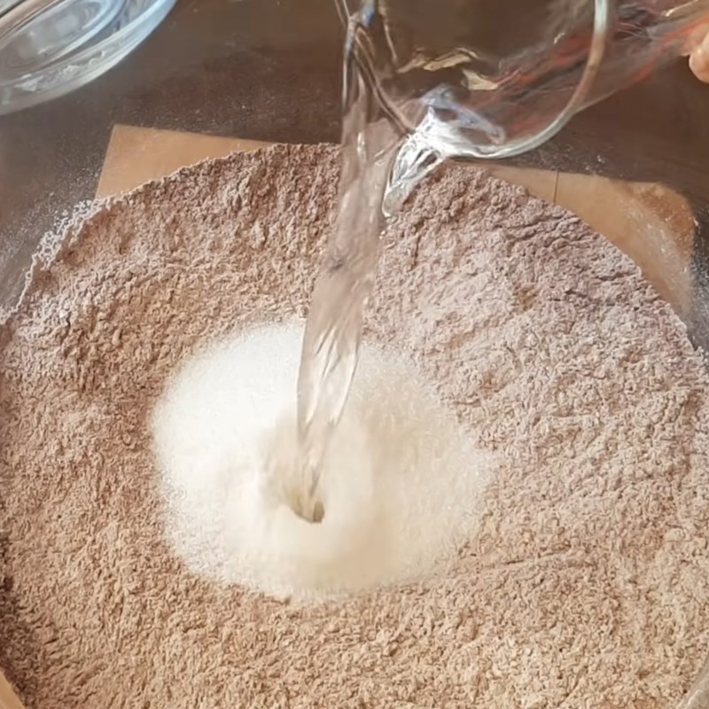 Bước 1 Trộn bột Bánh donut socola chiên