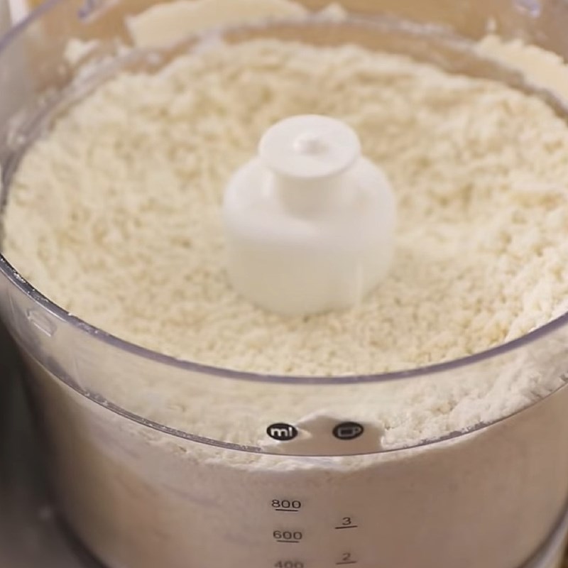 Bước 2 Trộn bột và ủ bột Bánh Napoleon