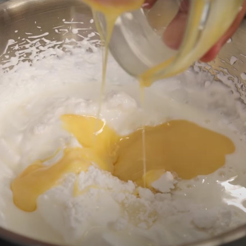 Bước 3 Trộn mãng cầu ta với kem sữa Kem mãng cầu ta (quả na)