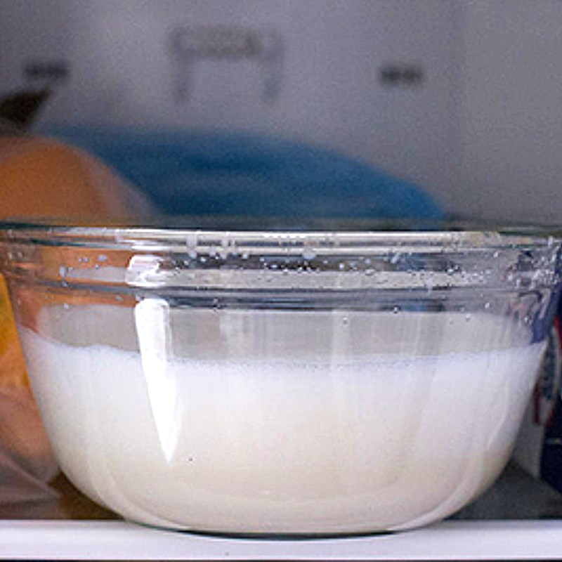 Bước 2 Ủ lạnh hỗn hợp sữa Kem tươi từ sữa tươi