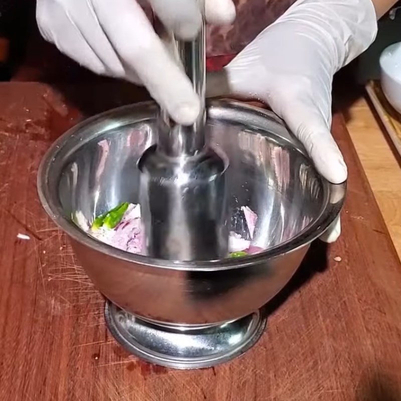 Bước 3 Ướp gà Gà hấp muối