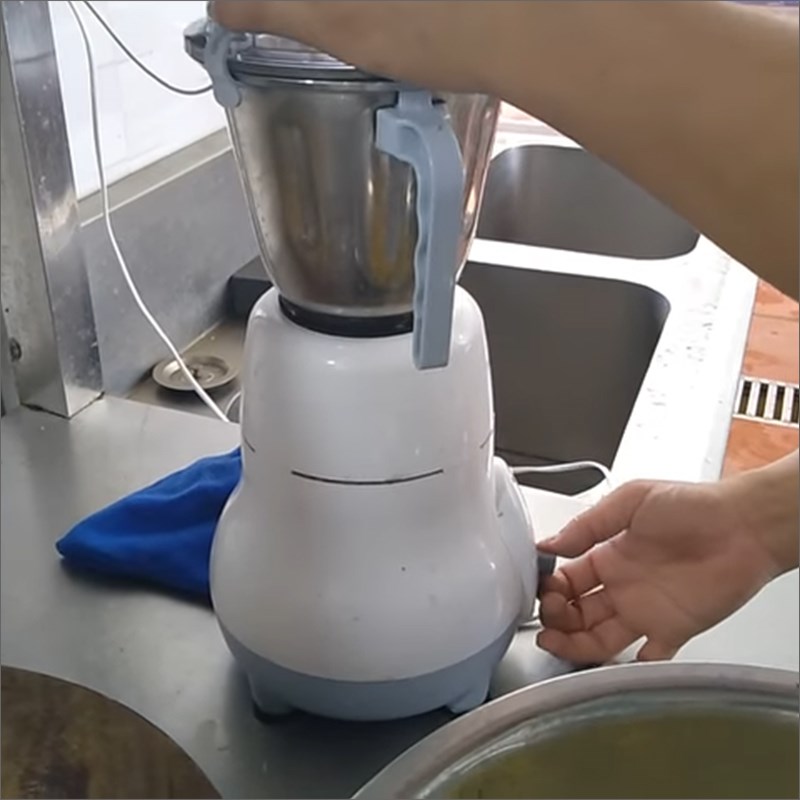 Bước 2 Xay các gia vị Nước chấm chẻo