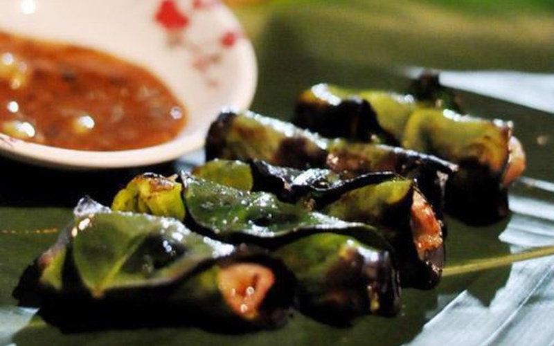 Chả cuốn lá bưởi