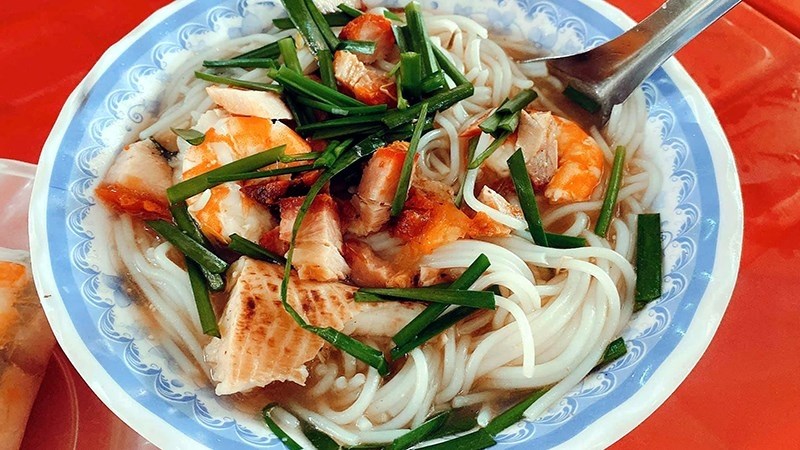 Bún nước lèo