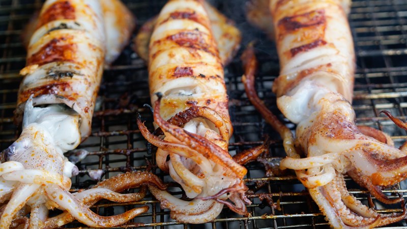 Mực trứng nướng