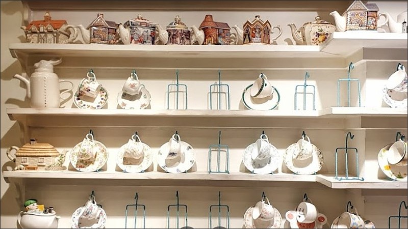 Part Tea - English Room