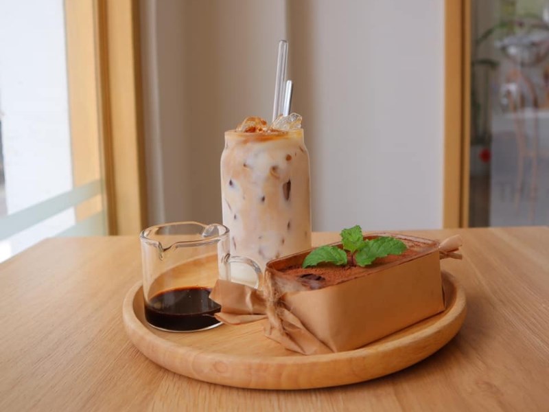 Thức uống và món ăn tại The August Coffee