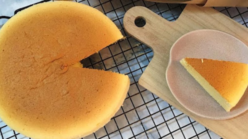 Bánh bông lan phô mai Nhật Bản