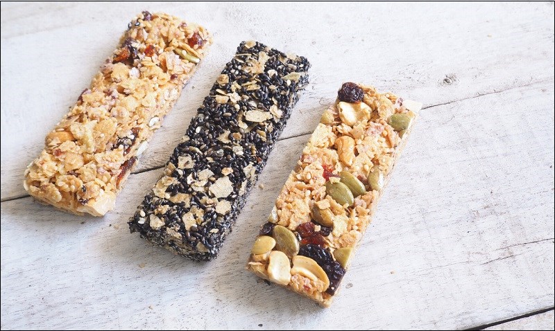 Protein bar (thanh bánh protein ăn liền)