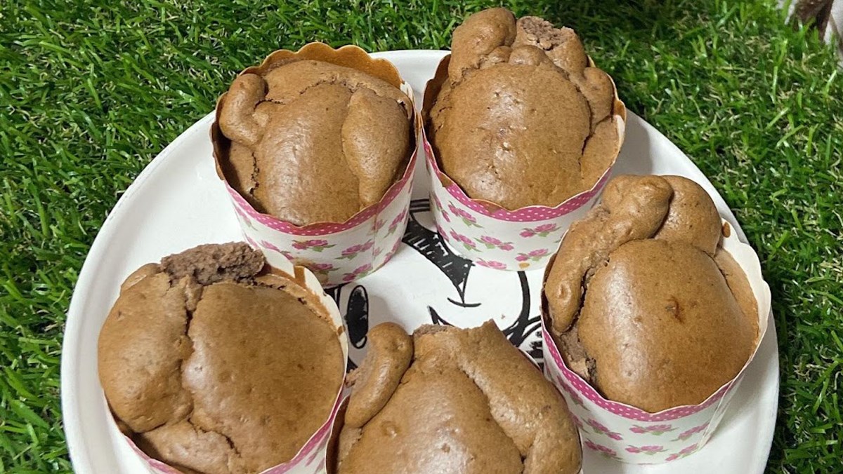 Bánh cupcake cacao, bánh cupcake củ dền, bánh cupcake lá dứa