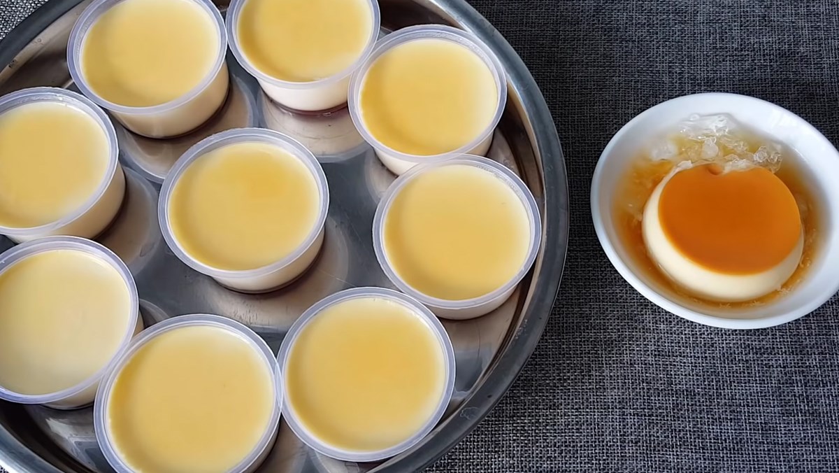 Hướng dẫn Cách làm kem flan 10 trứng đơn giản tại nhà