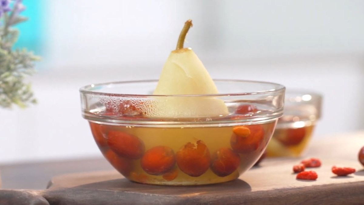 Cách làm nước nấu nước lê táo đỏ thơm ngon và bổ dưỡng