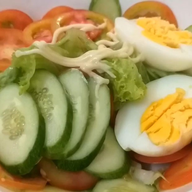 Cách làm salad trứng giảm cân thơm ngon, hiệu quả cho người giảm cân