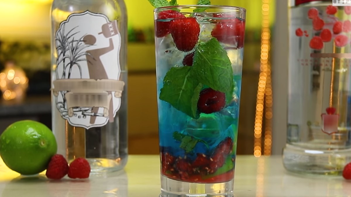 Mojito phúc bồn tử biển xanh
