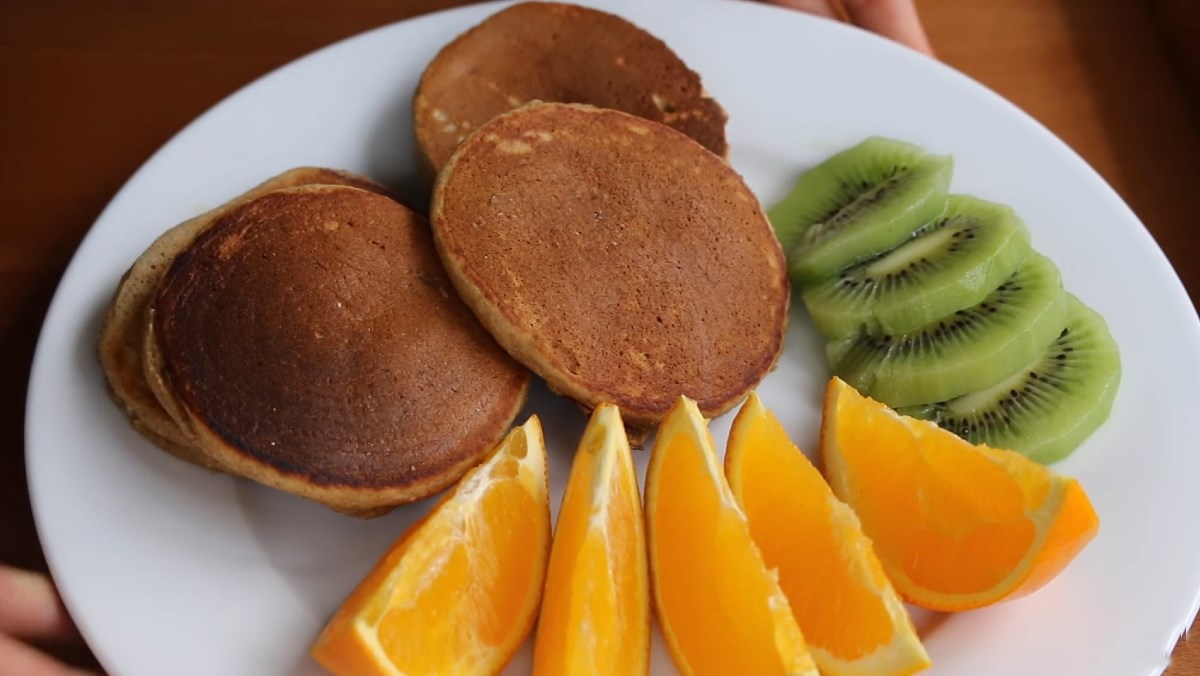 Pancake yến mạch táo