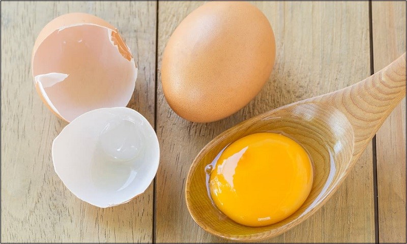 Cách làm mặt nạ trứng gà