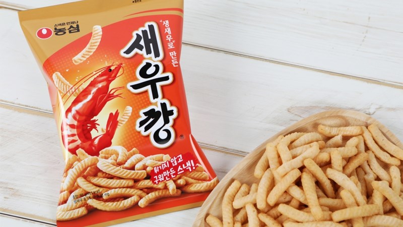 Nongshim Spicy Shrimp Crackers