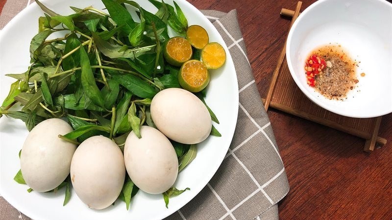 Hột vịt lộn