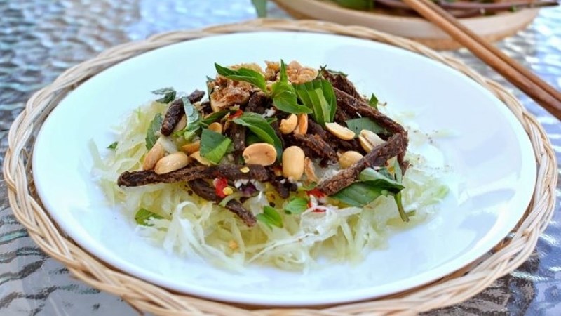 Gỏi bò khô