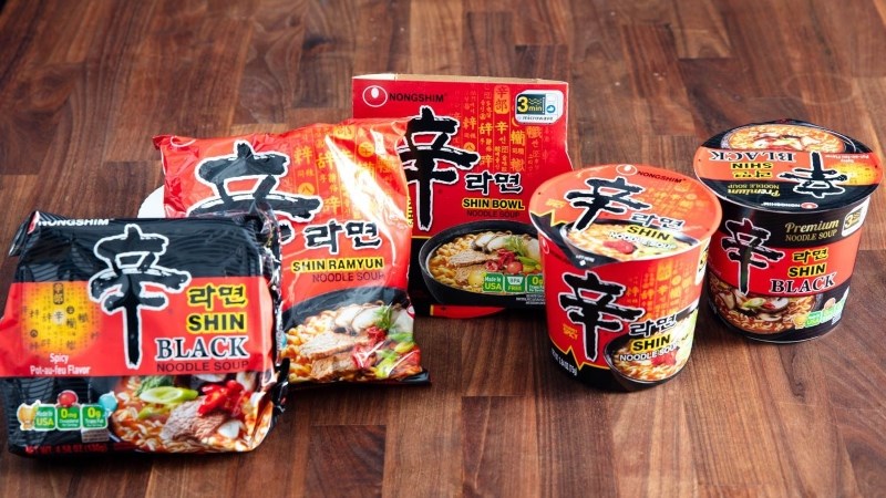 Mì Nongshim Shin Ramyun Black