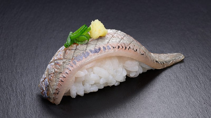 Iwashi (sushi cá mòi)