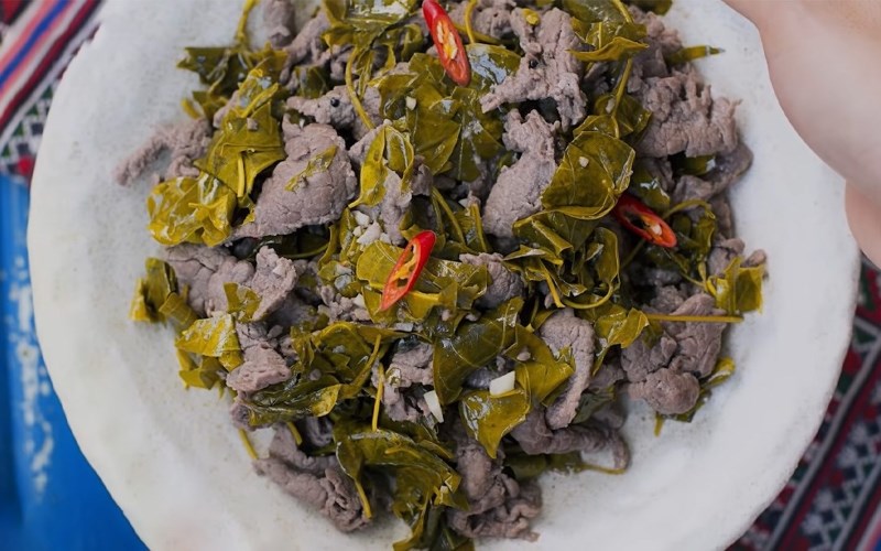 Thịt trâu lá lồm