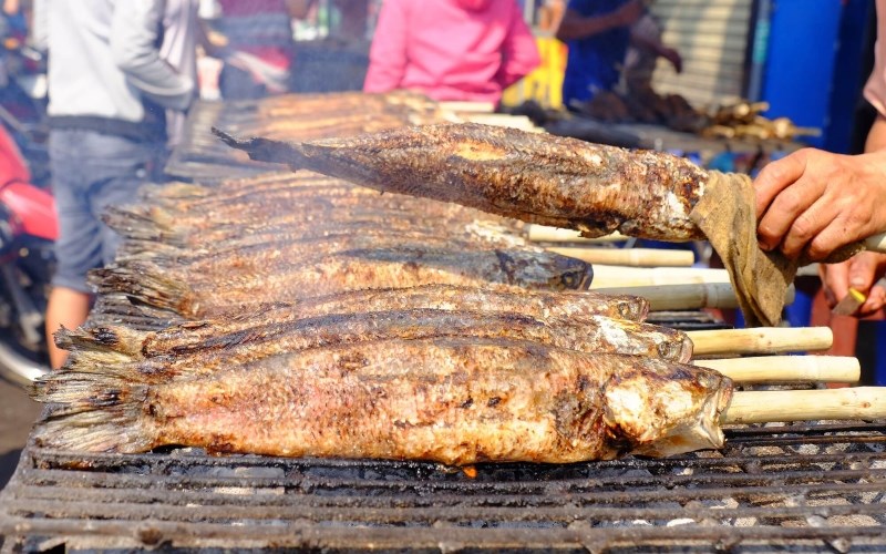 Cá suối nướng Mai Châu