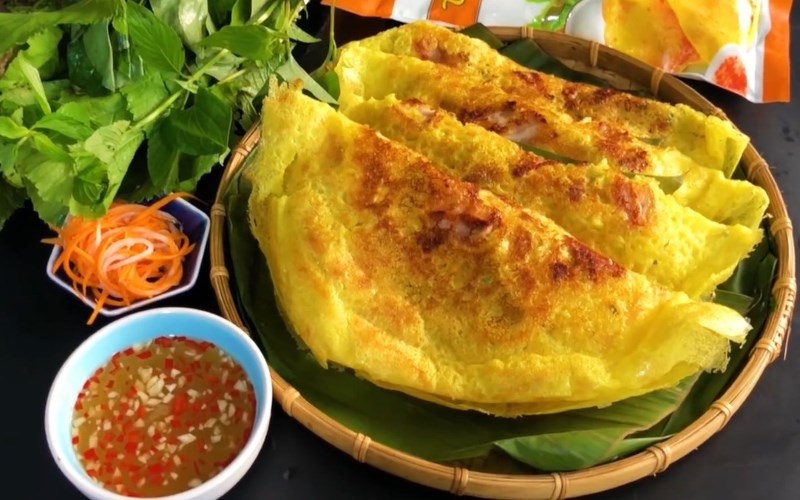 Bánh xèo nhân bồn bồn
