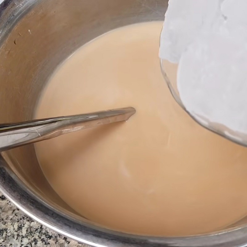 Bước 3 Pha trà sữa Trà sữa panna cotta